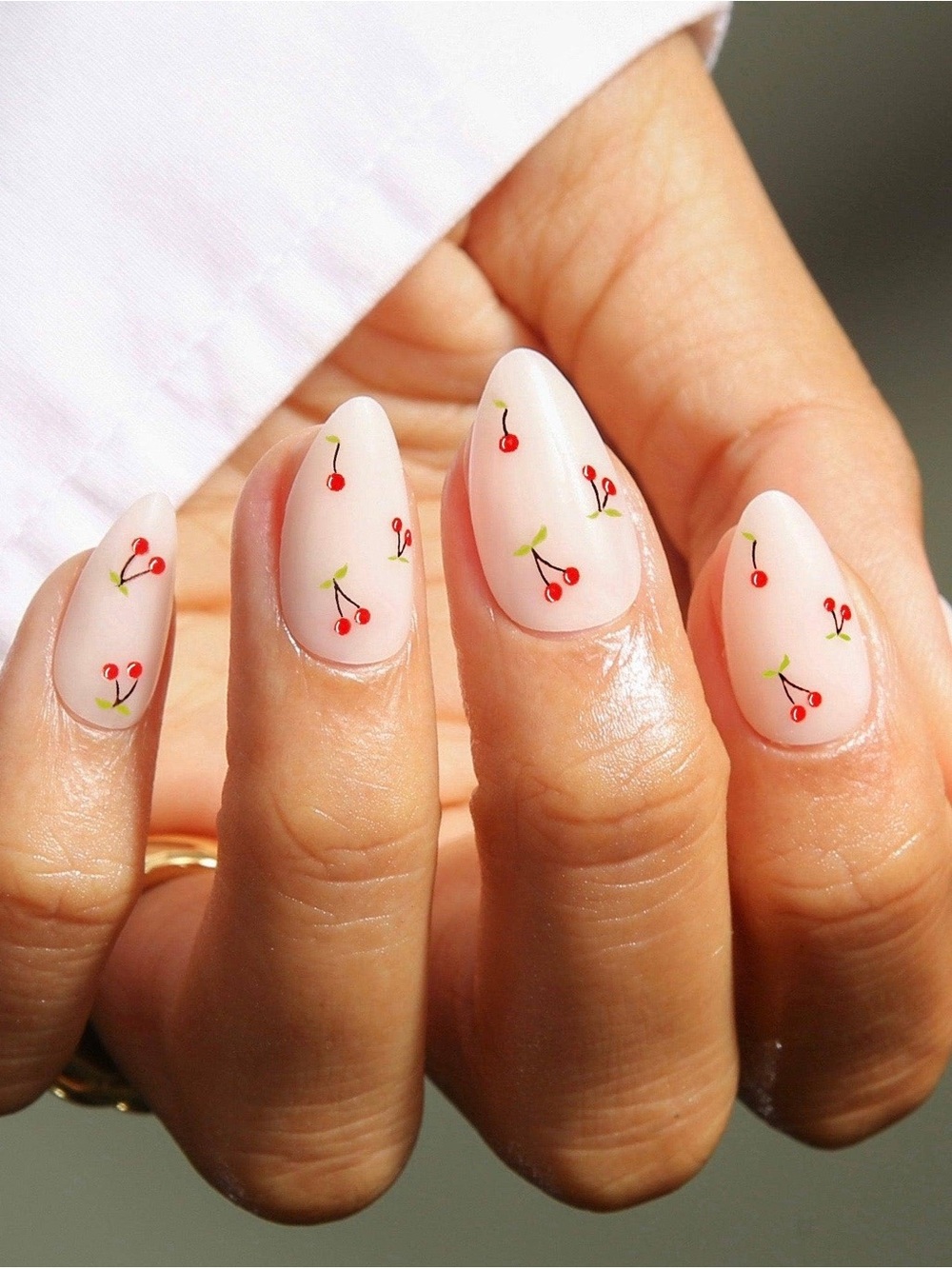 Celebritips Dainty Cherry Press On Nails Almond NIB Clean Girl